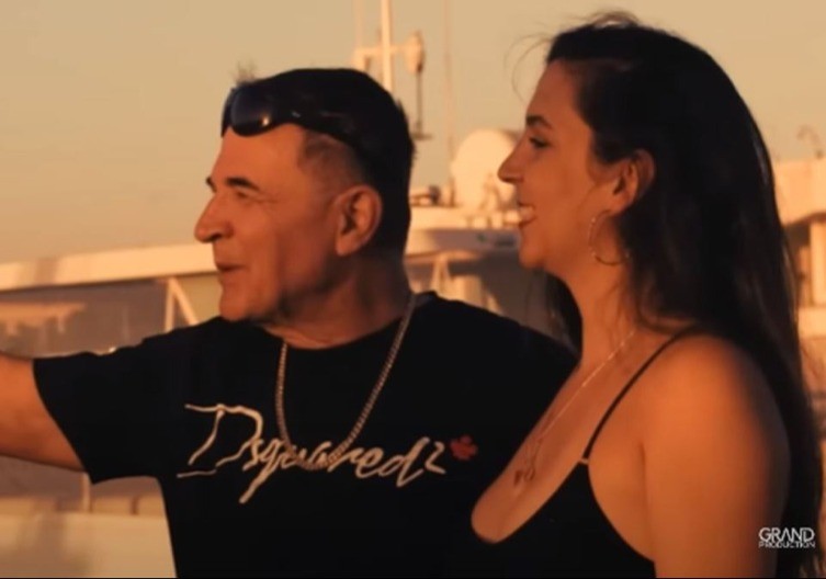 Privodio djevojke u tajne stanove: Oženjenog folkera afera sa 30 godina mlađom umalo koštala braka